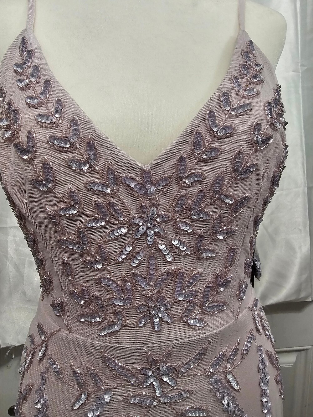 Marina Lavender Beaded Sequin Formal V-Neck Gown Size S NWT - Picture 3 of 13